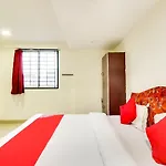 Oyo 70481 Akshaya Residency