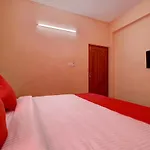 Oyo 19110 Annapoorna Residency