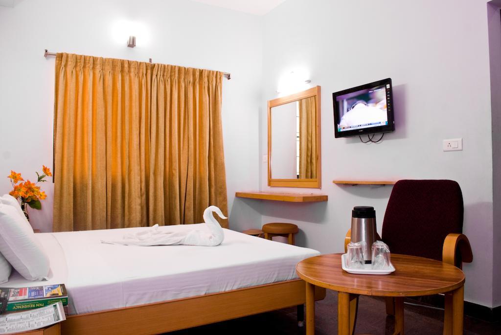 Rajadhane Hotel