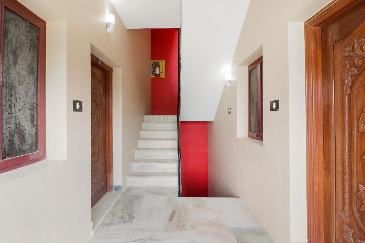 Oyo Flagship 45862 Sundaravalli Garden Service Apartments Hotel 3*