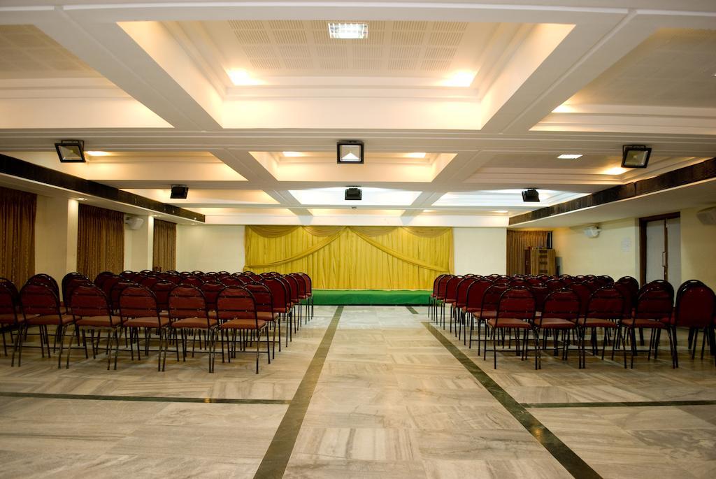 Rajadhane Hotel