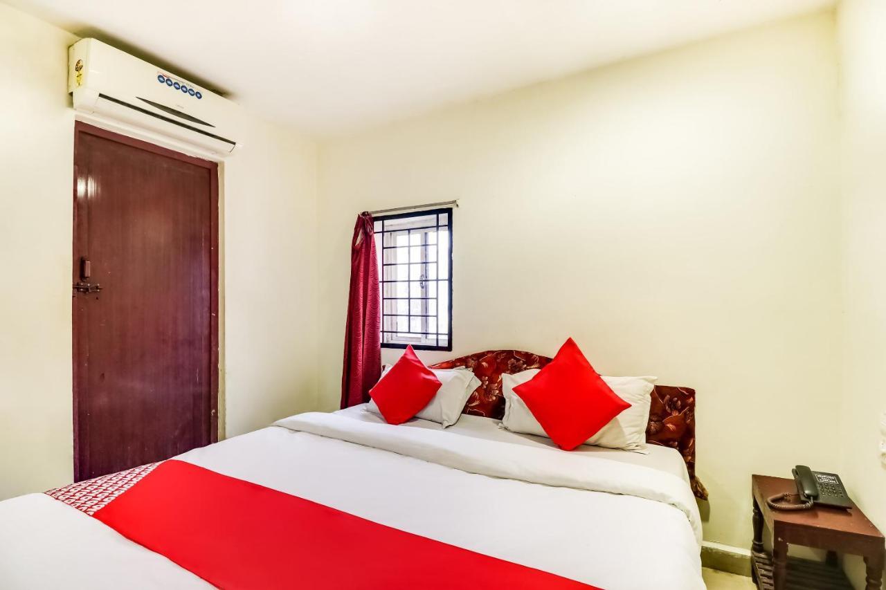 Oyo 70481 Akshaya Residency Hotel 3*