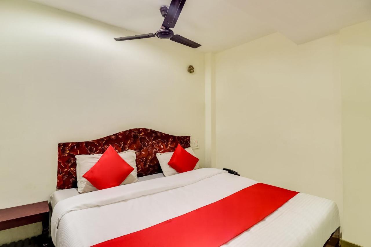 Oyo 70481 Akshaya Residency Hotel Madurai