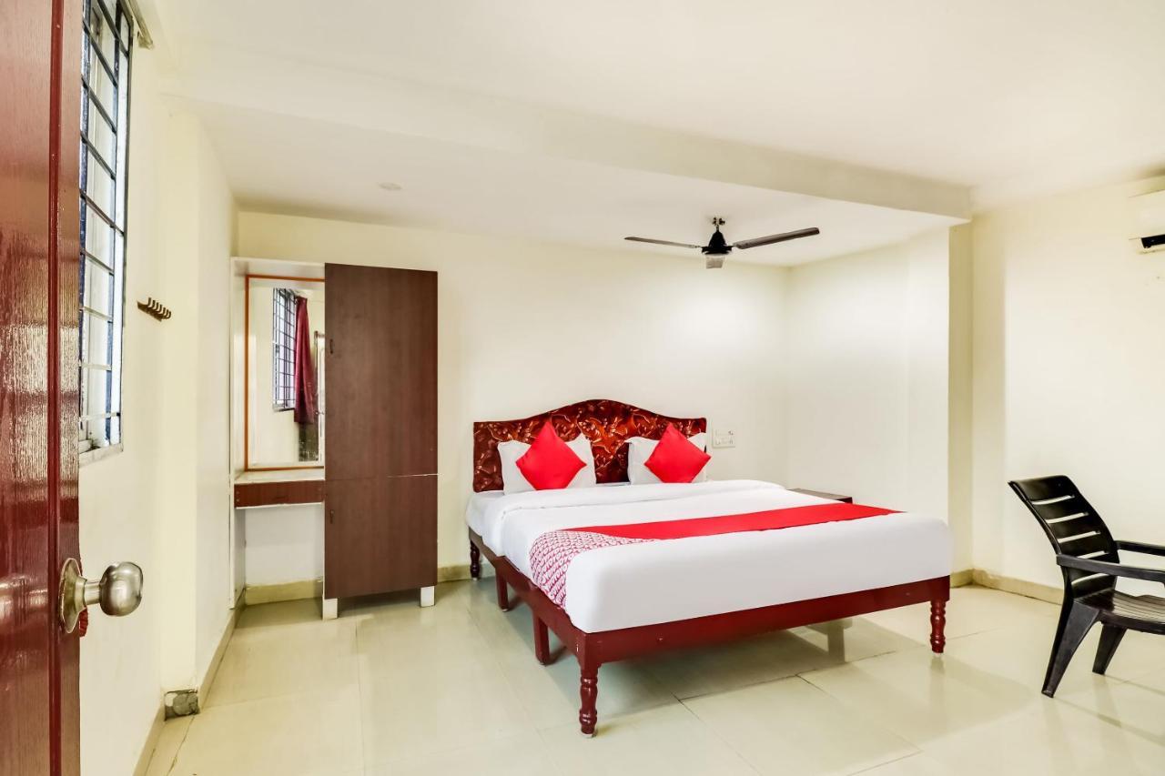 Oyo 70481 Akshaya Residency Hotel Madurai