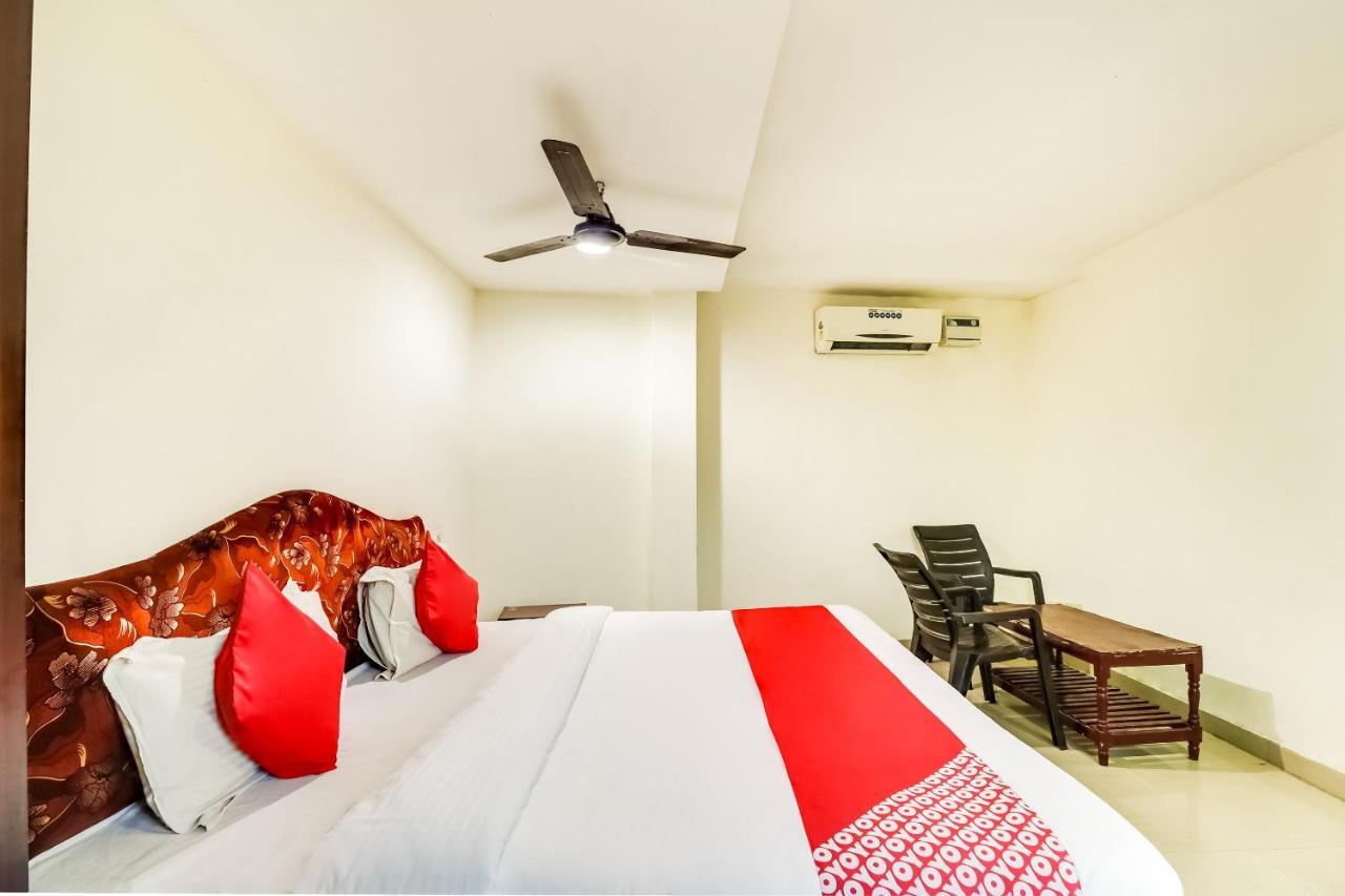 Oyo 70481 Akshaya Residency Hotel 3*