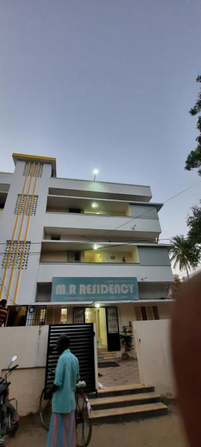 Inn Mr Residency *