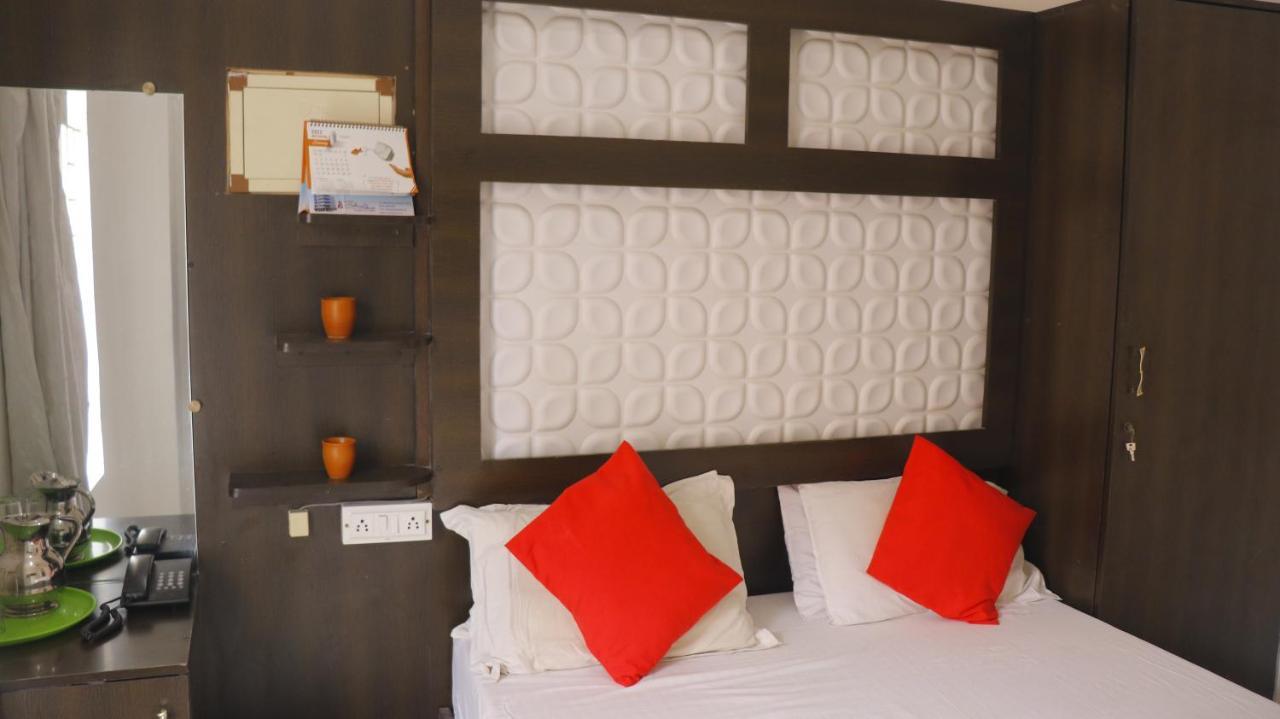 Sharma Residency Hotel 2*