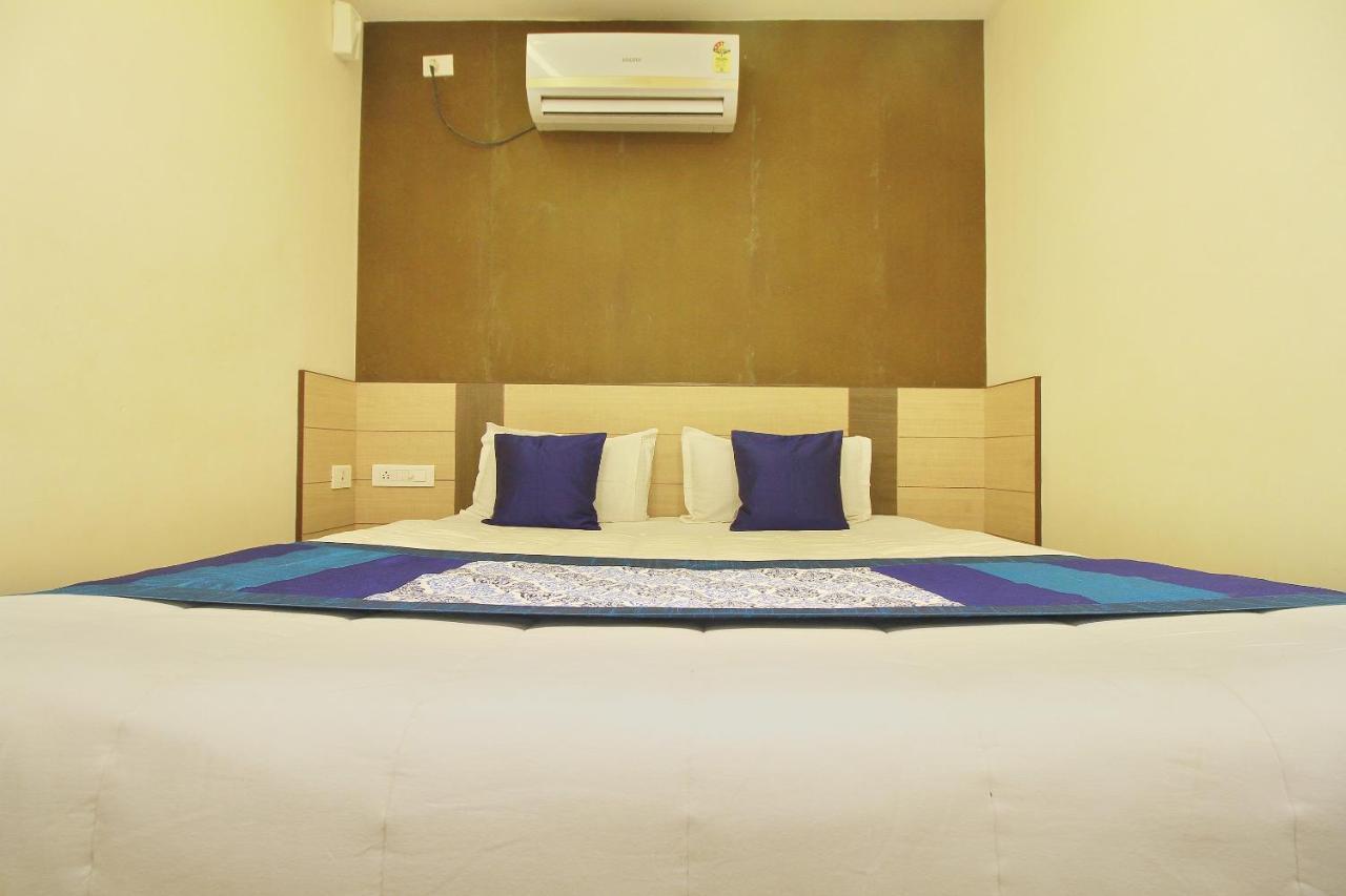 Oyo Flagship 11531 Sathya Hotel