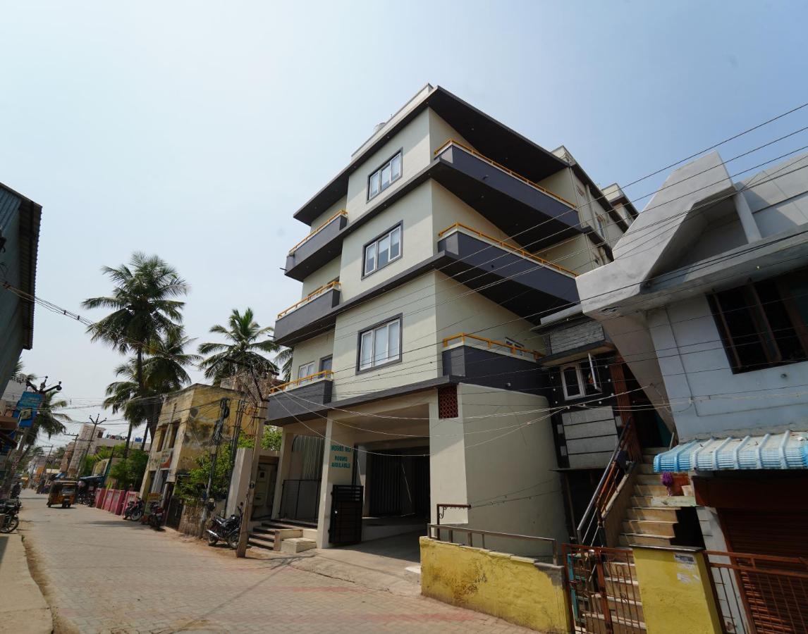 Moshis Nest Madurai