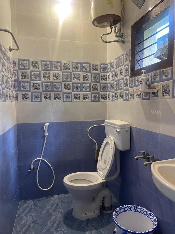 White Service 2bhk Apartment