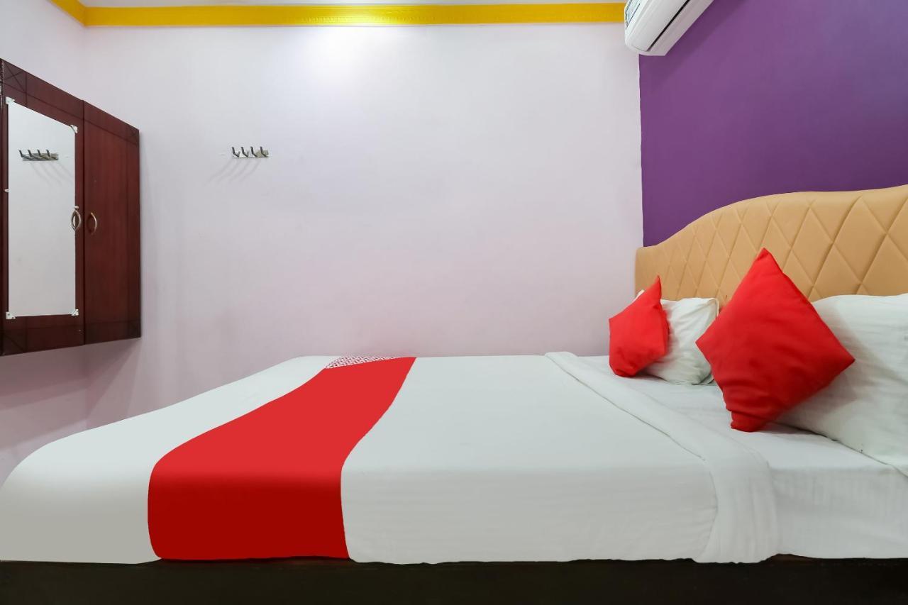Oyo Sri Devi Residency