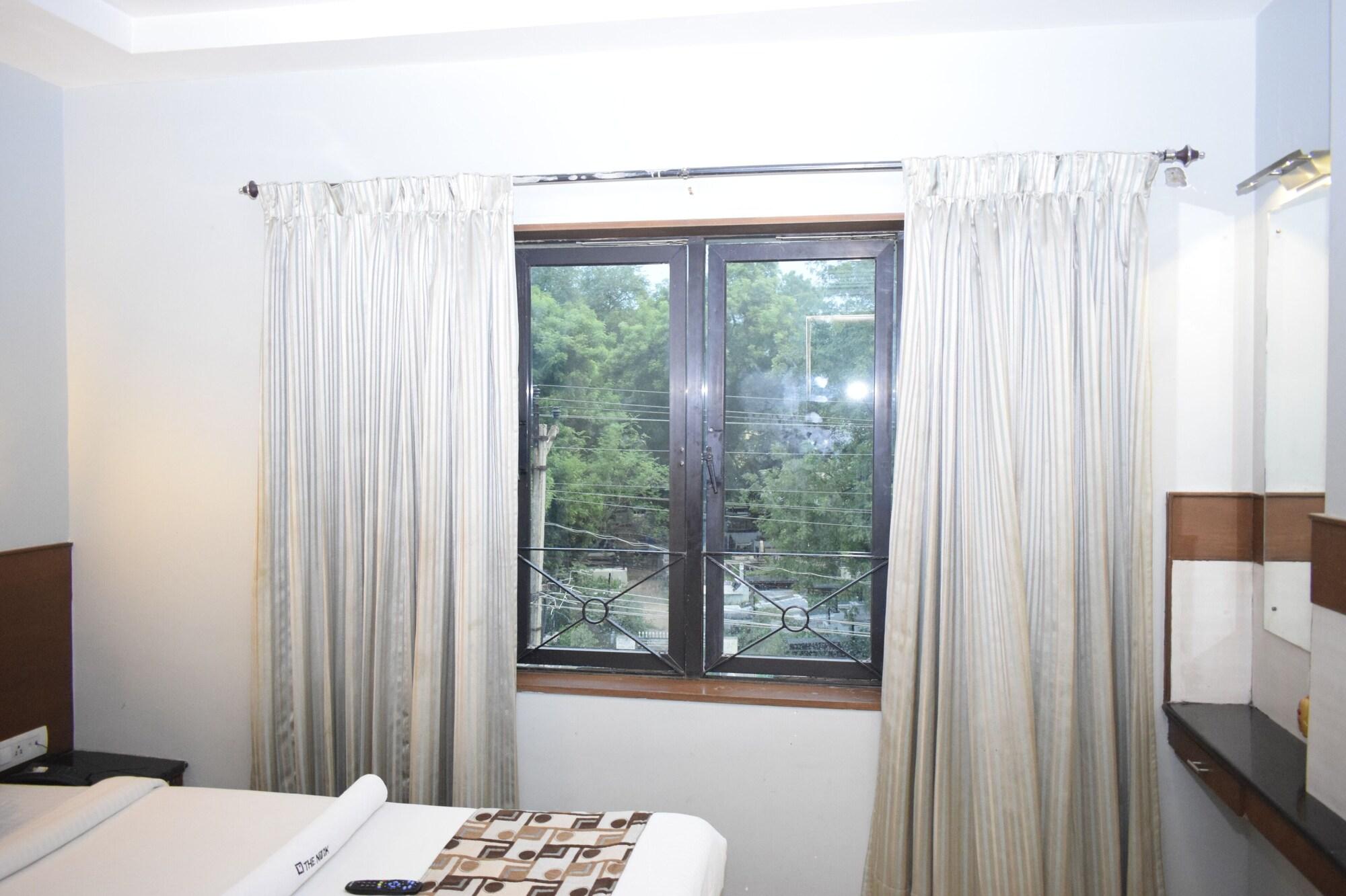The Nook Hotel 4*