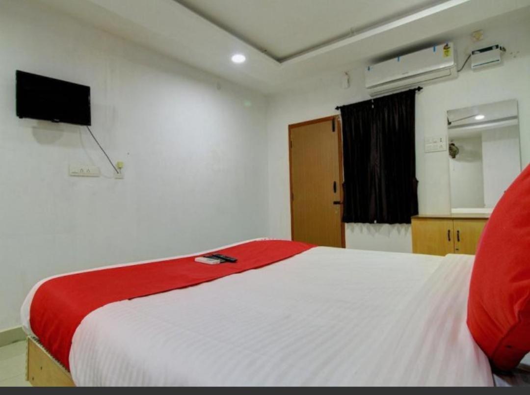 Hotel Anandha 2*