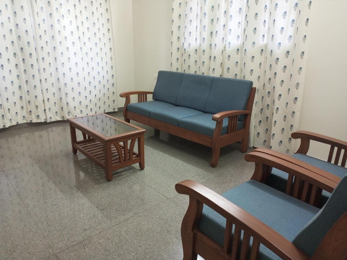 Transit Nest - Homely Near Airport 2* Madurai
