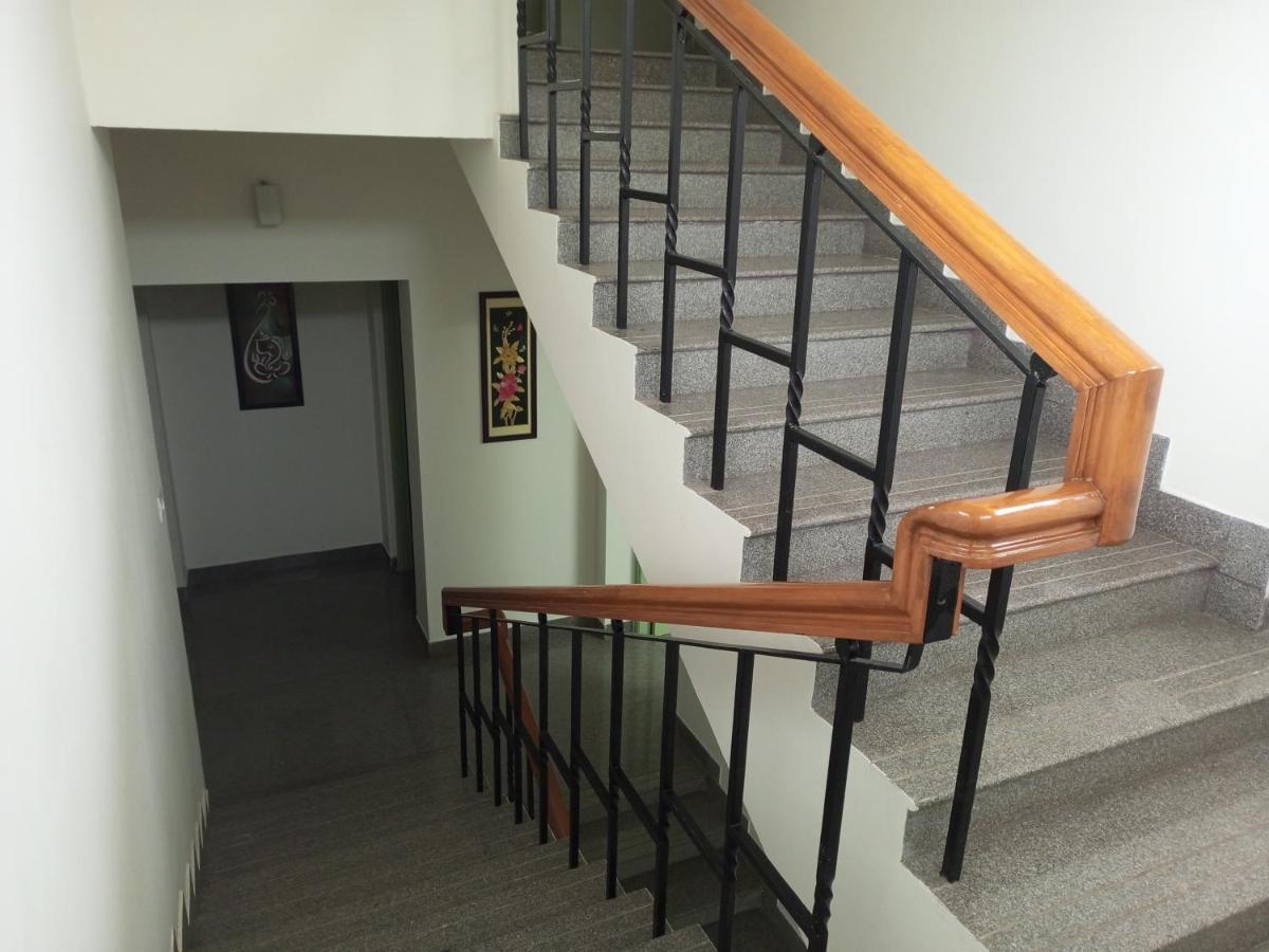 Hotel Transit Nest - Homely Near Airport Madurai