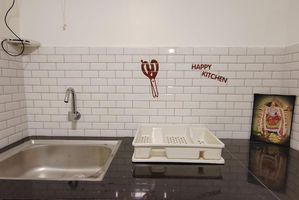 Day One's Original - Service Apartment