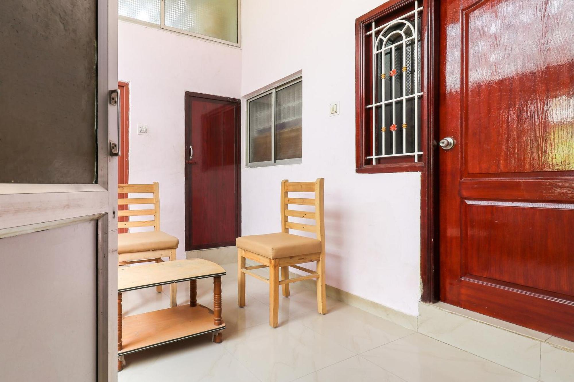 Oyo Sri Devi Residency Hotel 3*