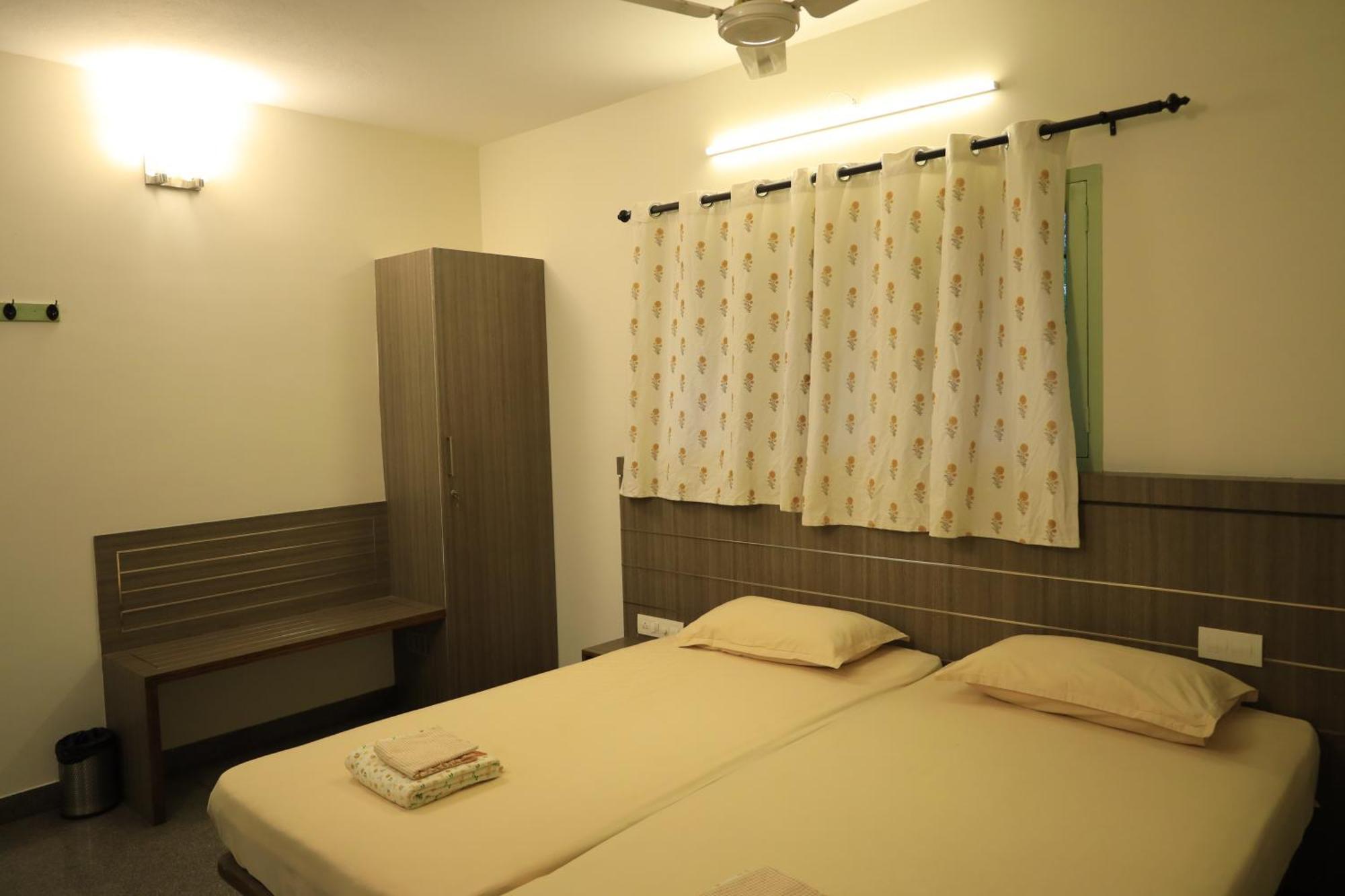 Transit Nest - Homely Near Airport 2* Madurai