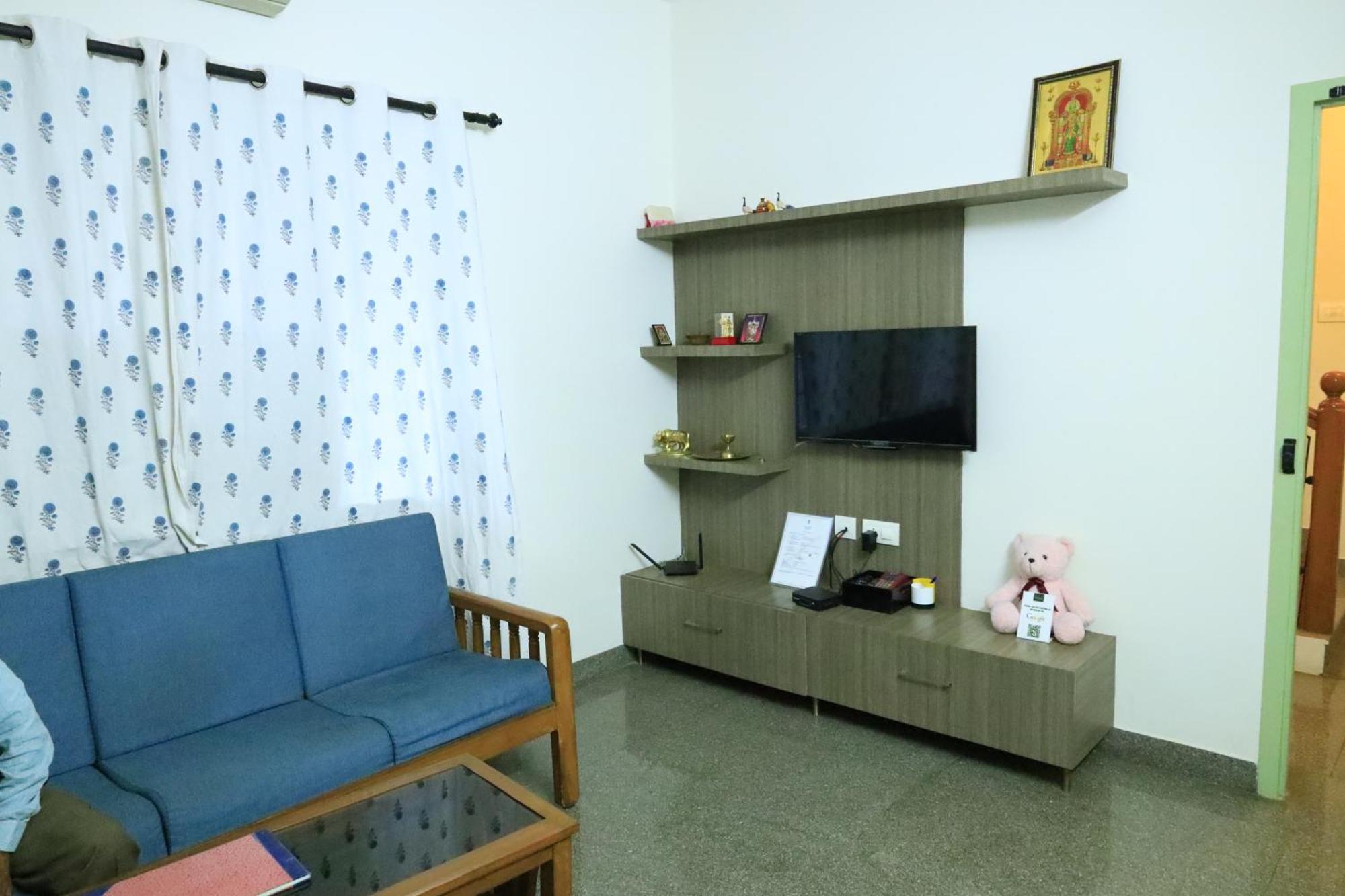 Hotel Transit Nest - Homely Near Airport Madurai