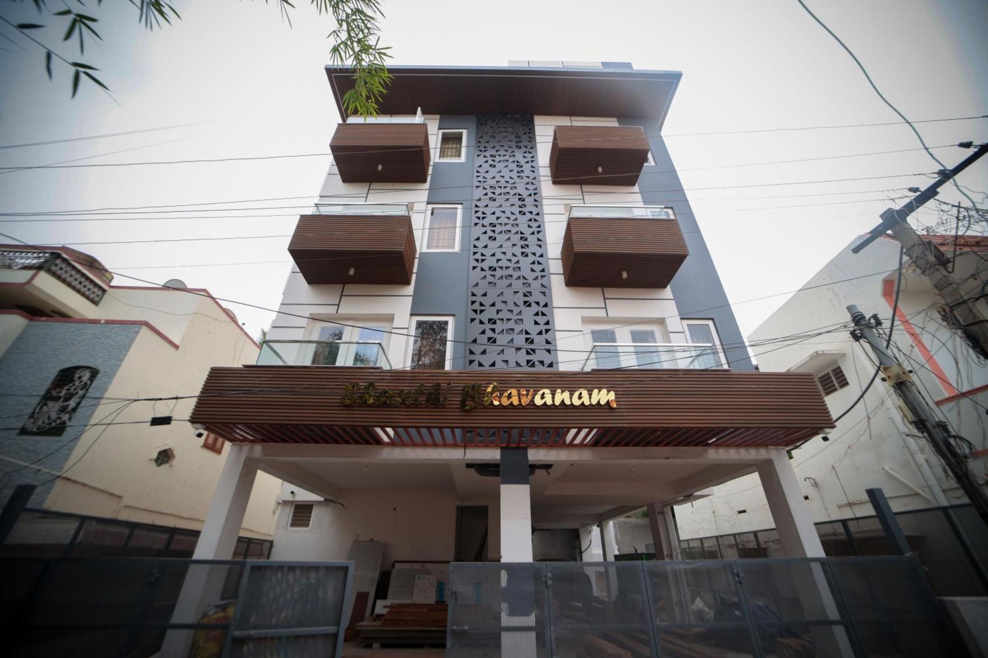 Hotel Shanthi Service *