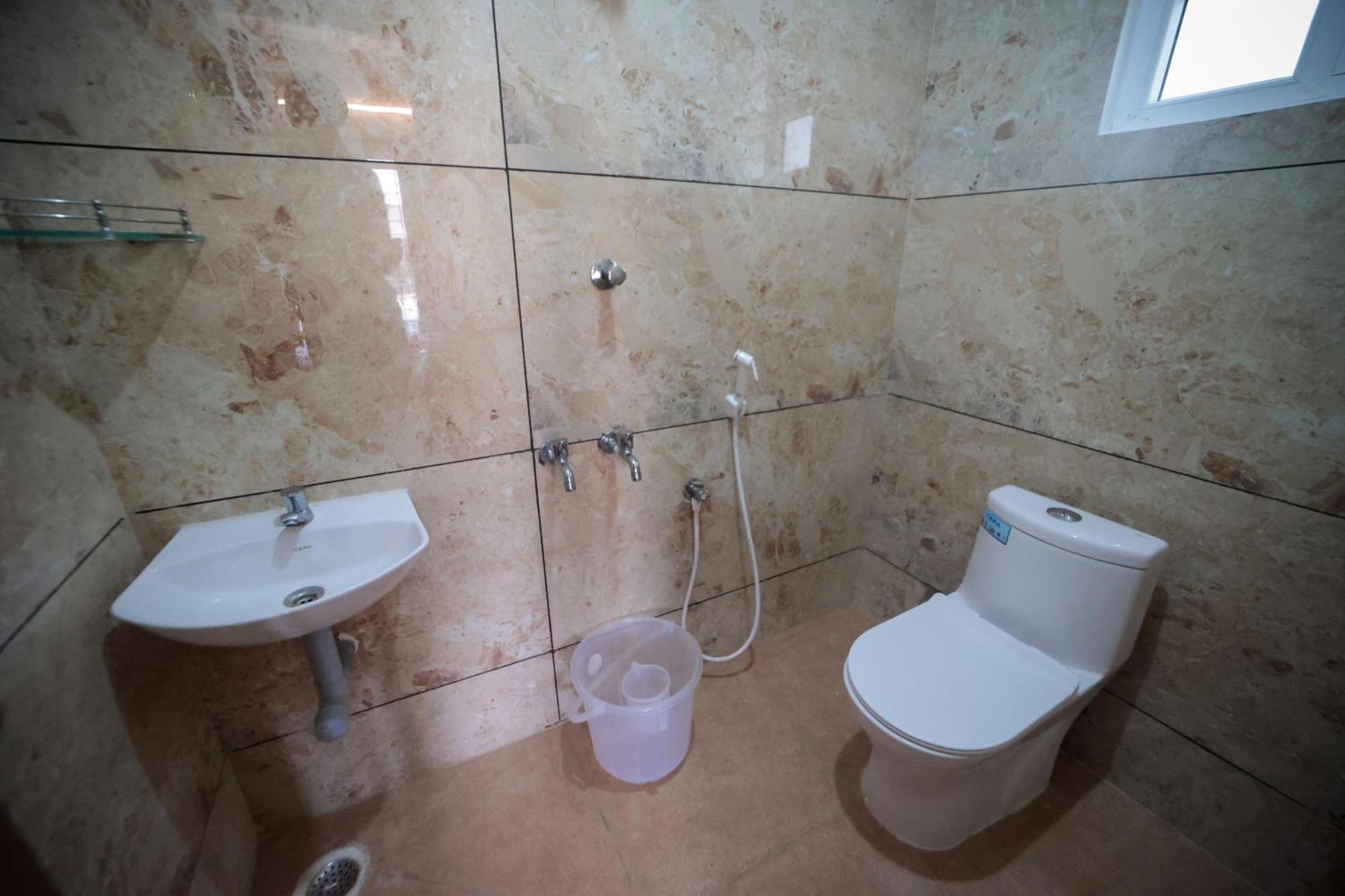 Shanthi Service Hotel