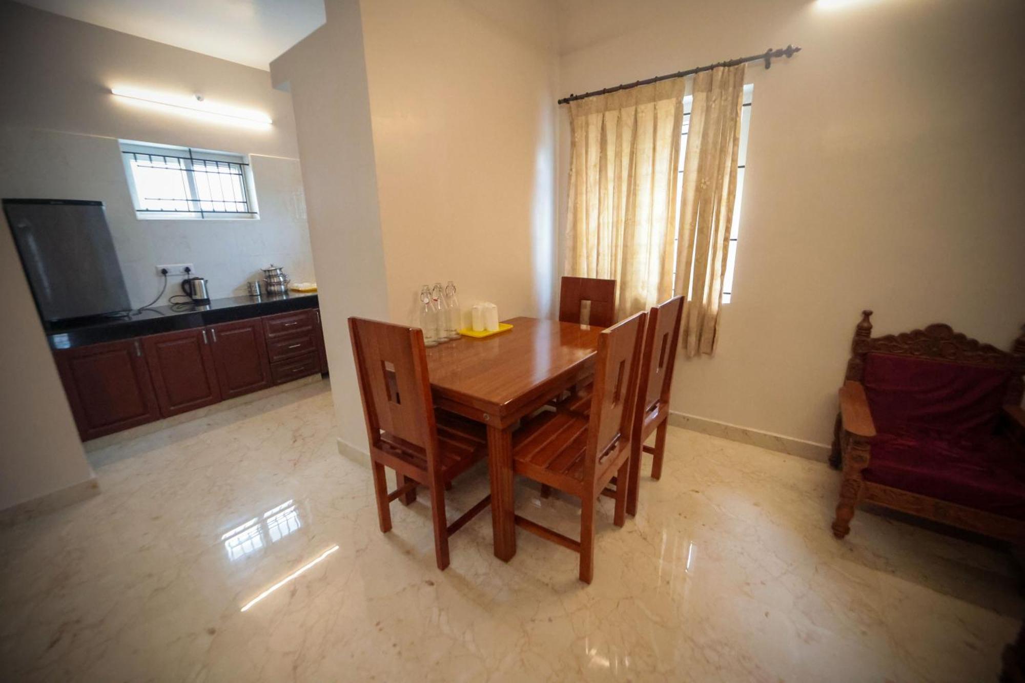 Hotel Shanthi Service