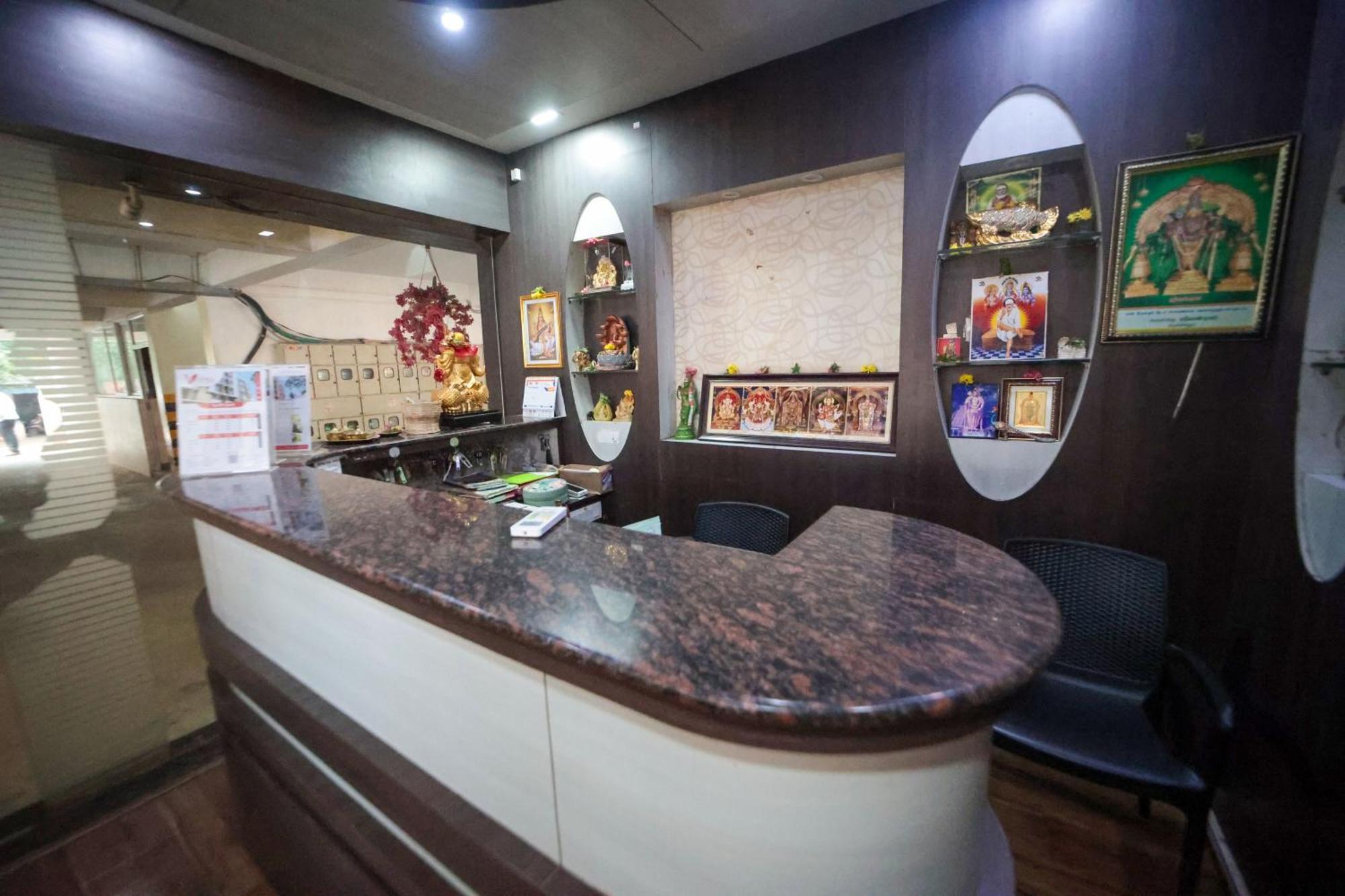 Hotel Shanthi Service
