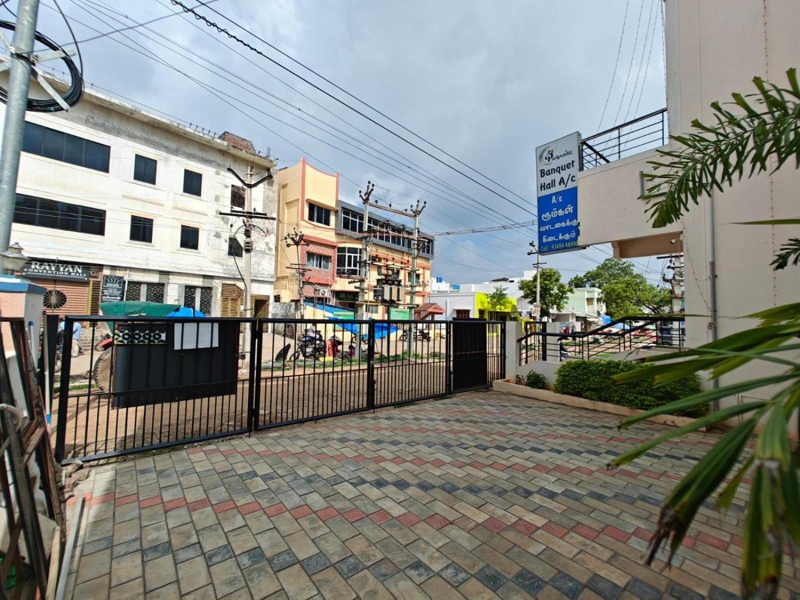 Hotel Paradise Banquet Hall & A/c Madurai