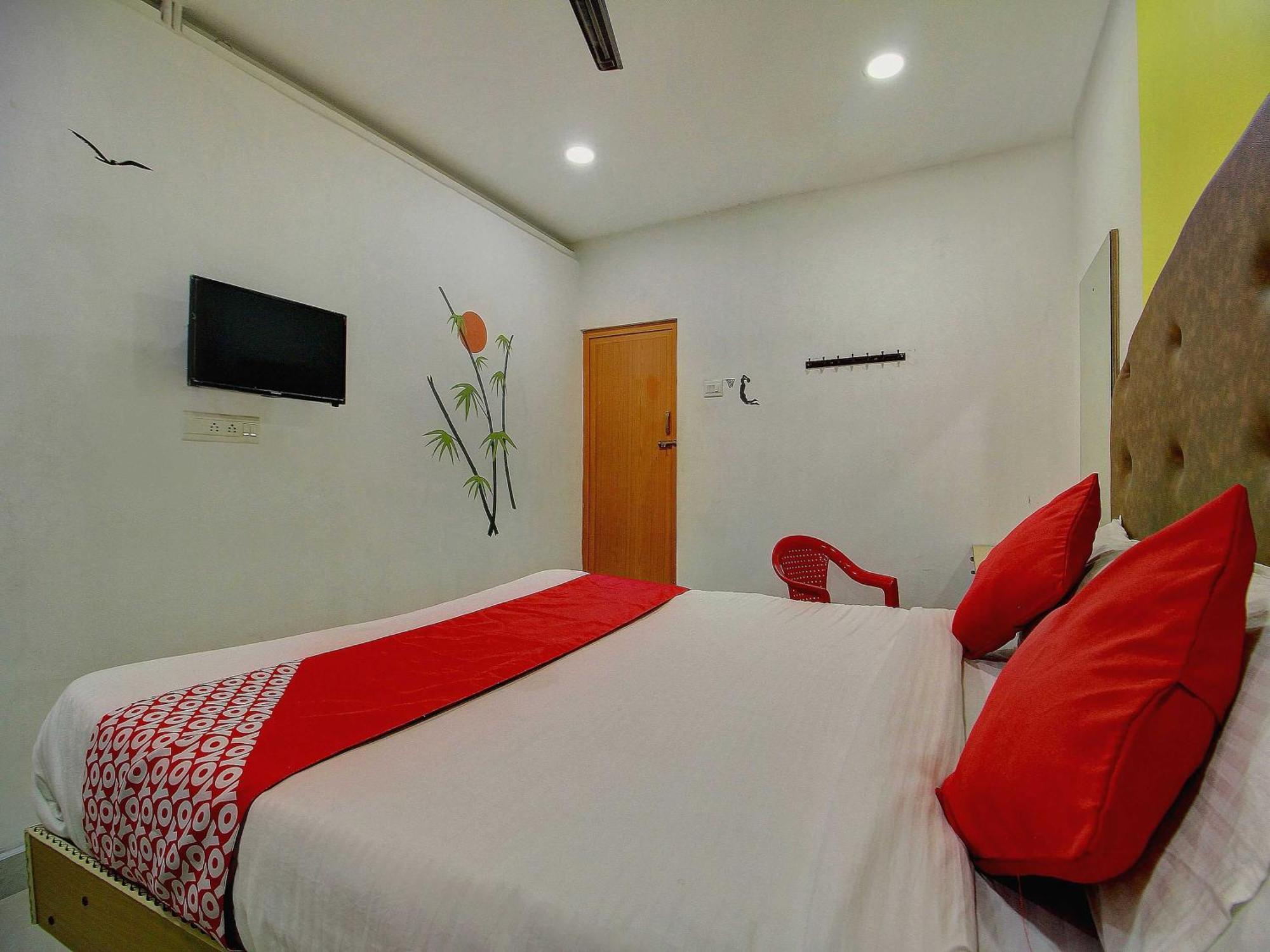 O Ananda Hotel 3*