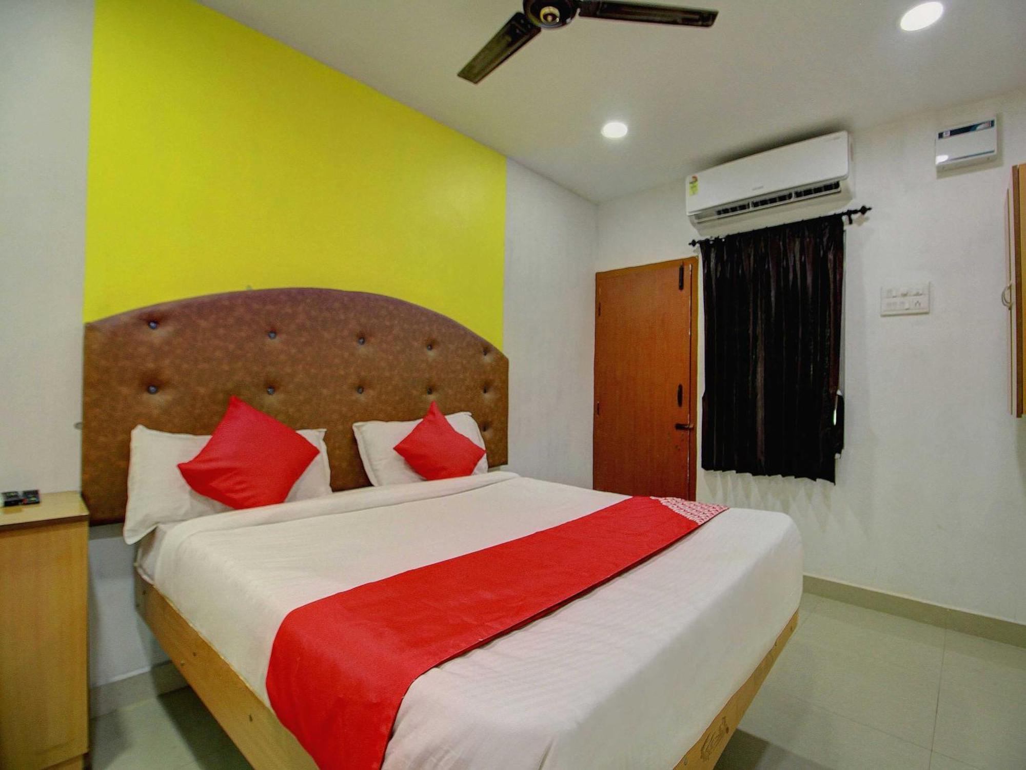 Hotel O Ananda
