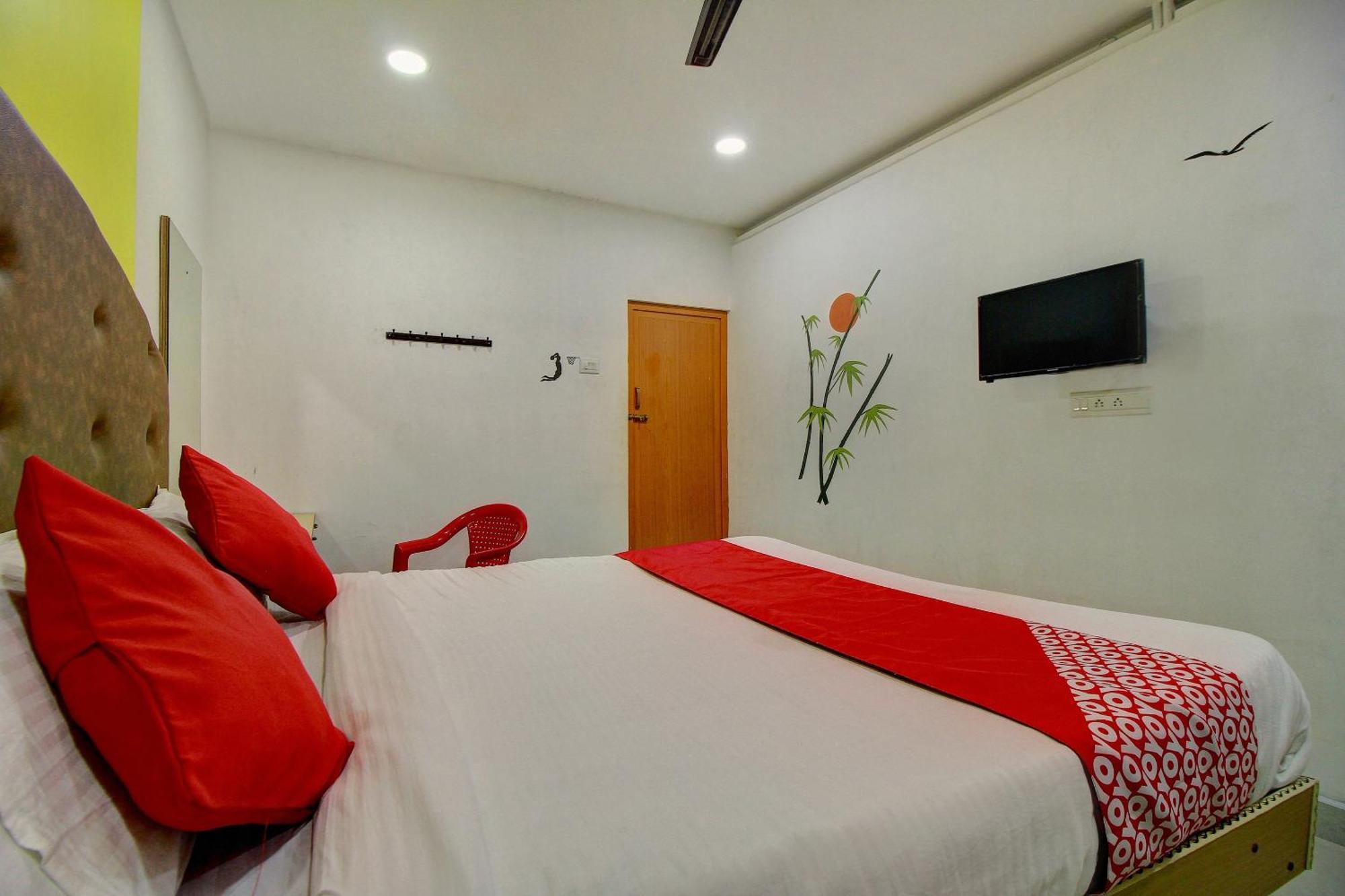 O Ananda Hotel 3*