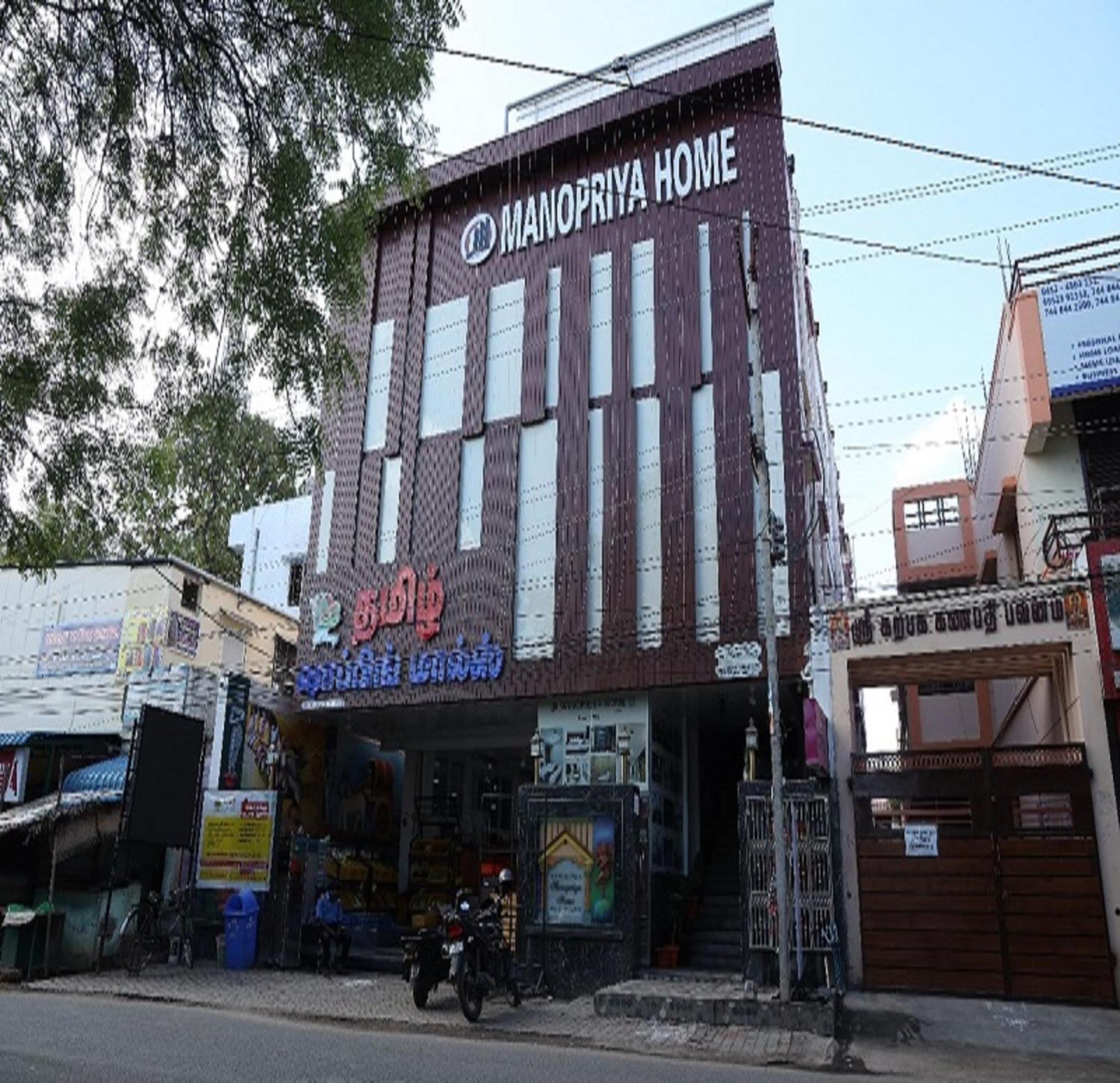 Manopriya Residency By Azalea 2*