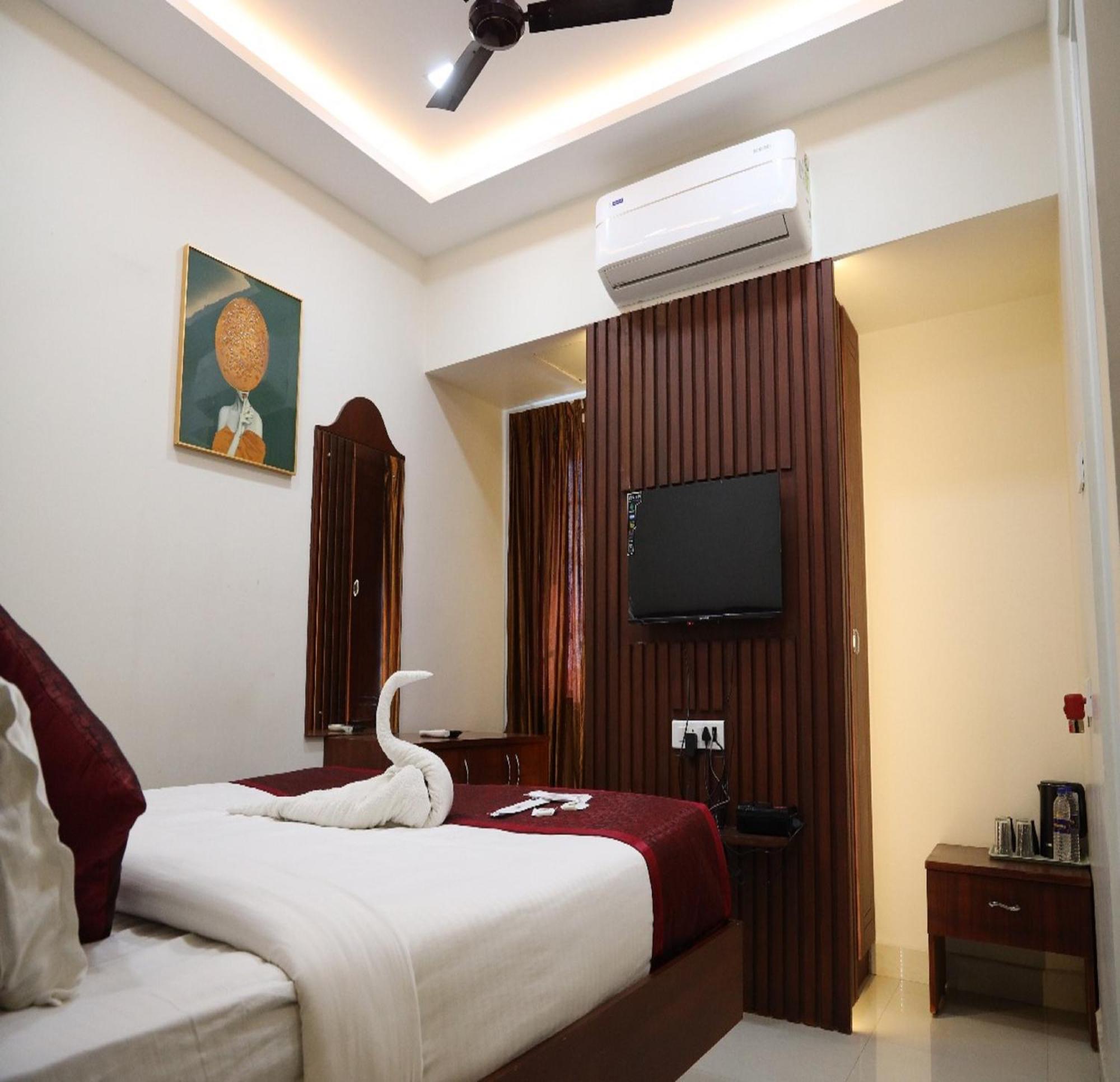 Hotel Manopriya Residency By Azalea 2*
