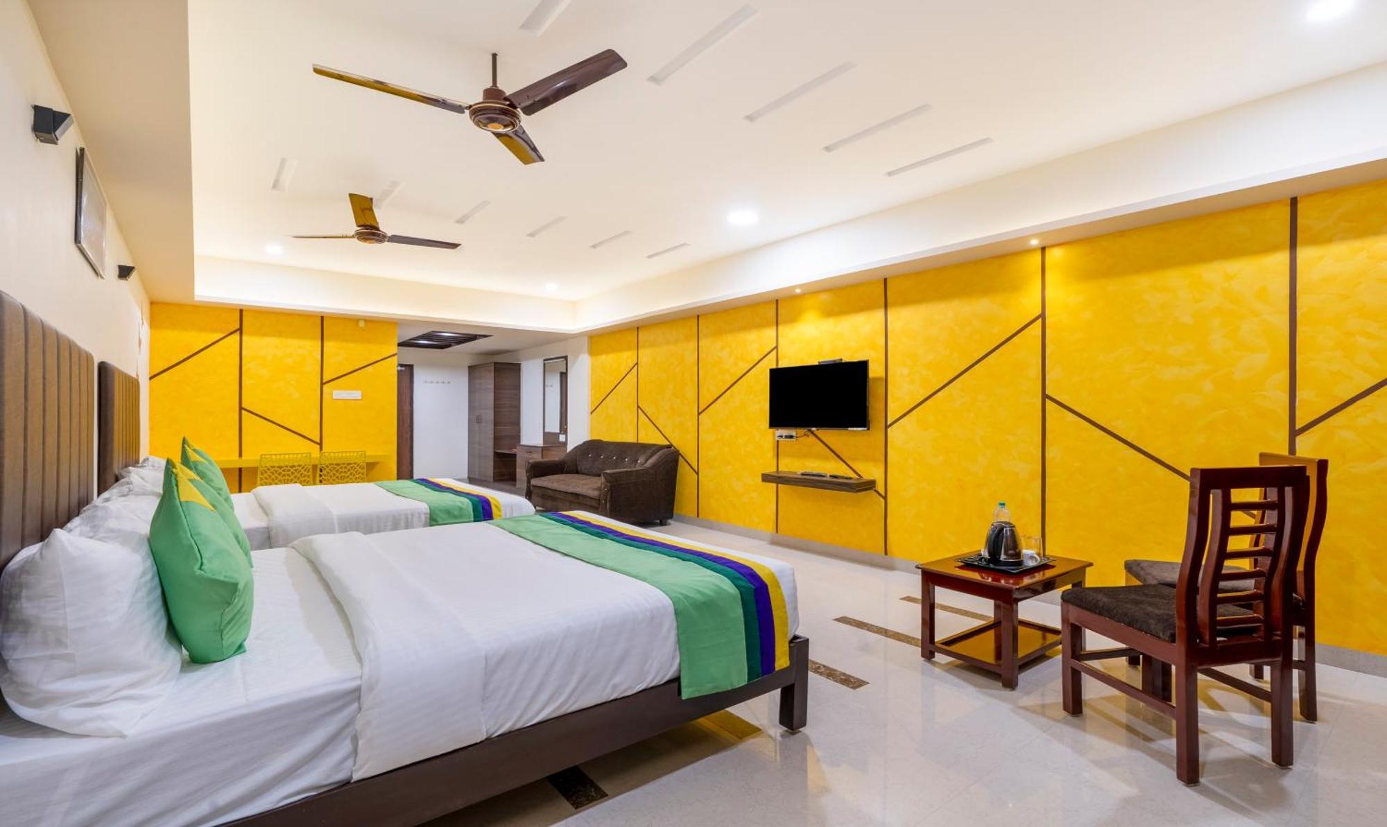 Hotel Treebo D Grand