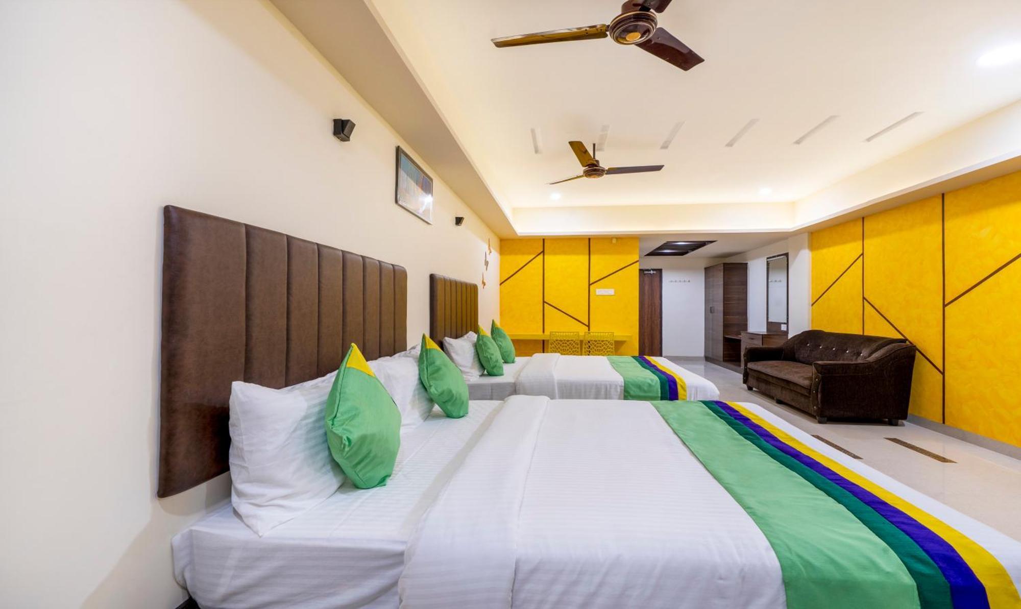 Hotel Treebo D Grand Madurai