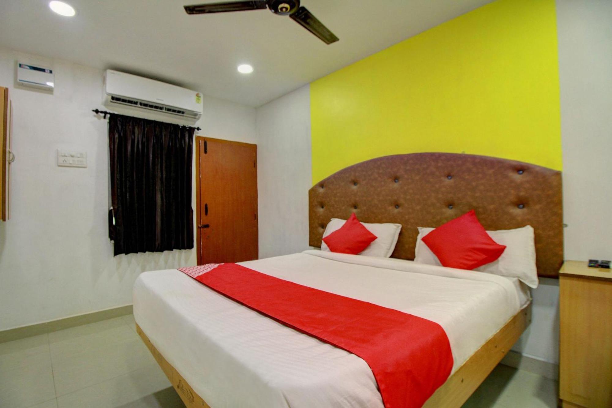 O Ananda Hotel 3*