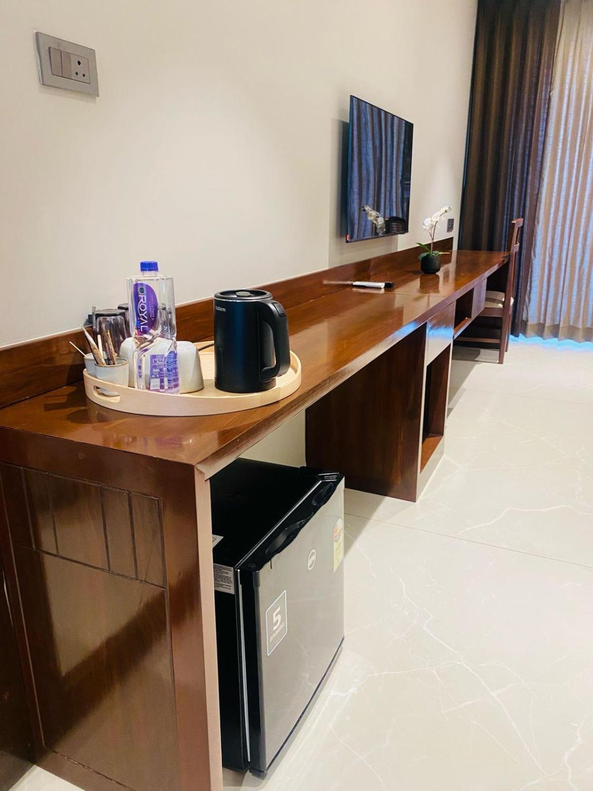 Hotel Chakkra Grand 5*