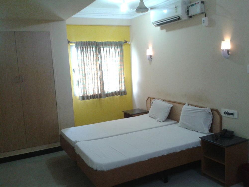 Hotel Vedanta Wake Up Arapalayam Bus Stand Madurai