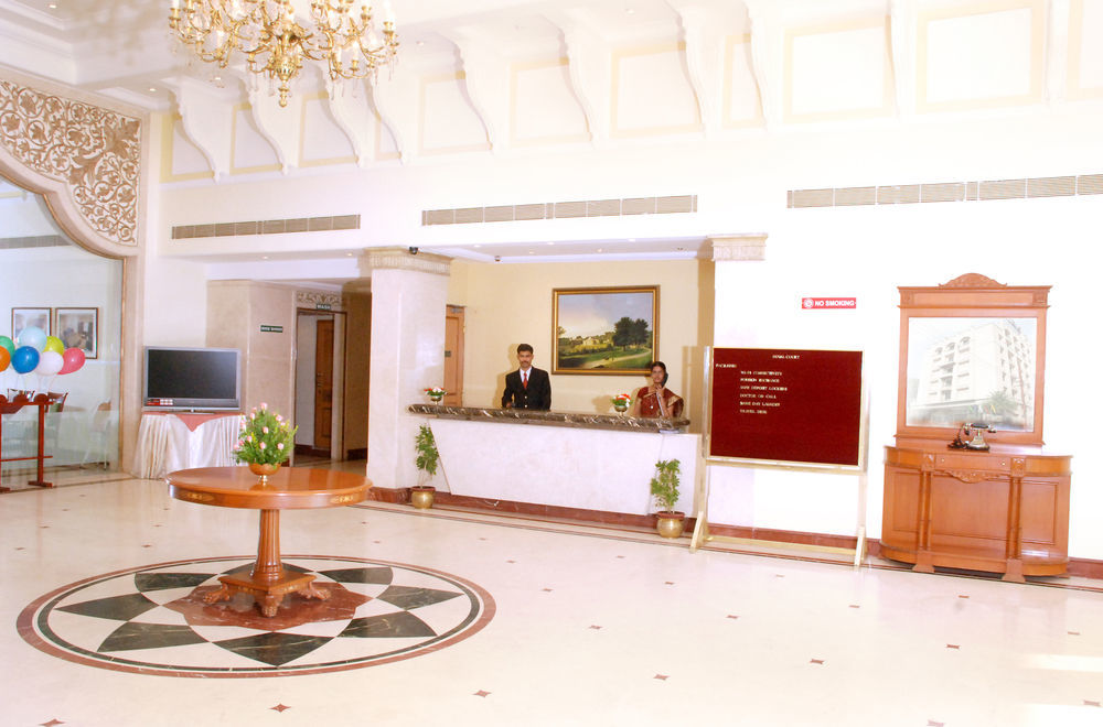 Royal Court Hotel