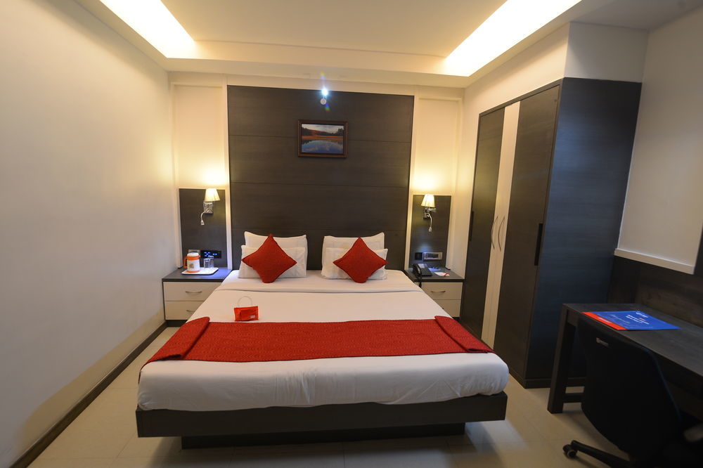 Hotel Oyo Meenakshi Amman Temple Madurai