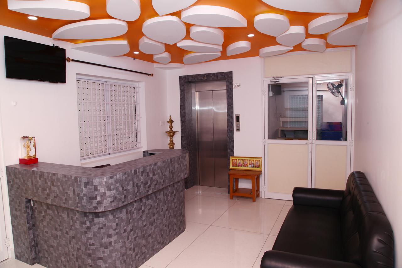 Hotel Srisant 2*