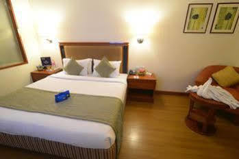 Hotel Oyo Premium Railway Junction 3*