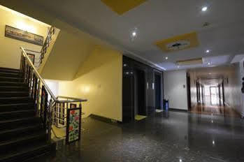 Hotel Oyo Premium Fatima College Madurai