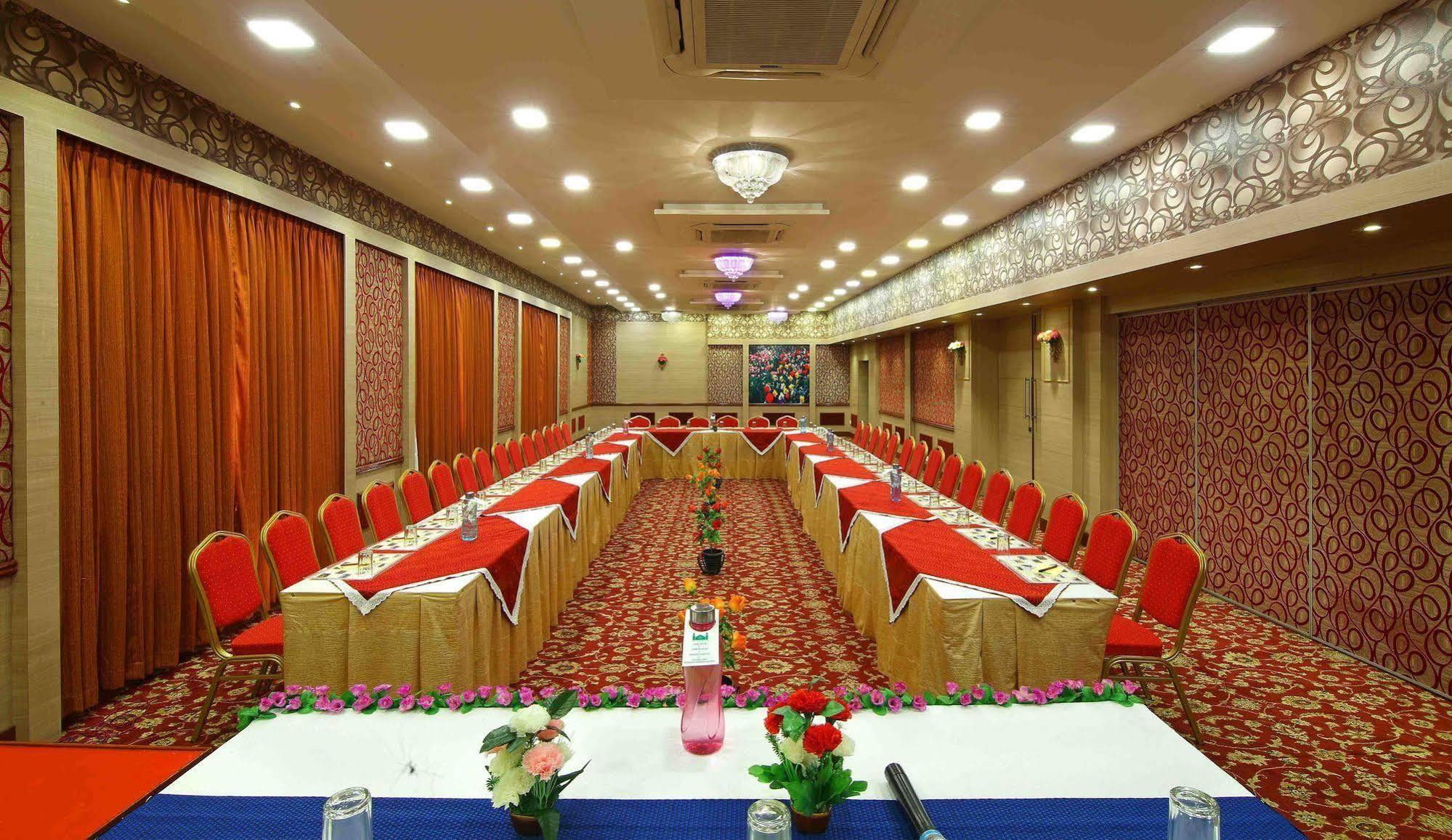 Royal Court Hotel