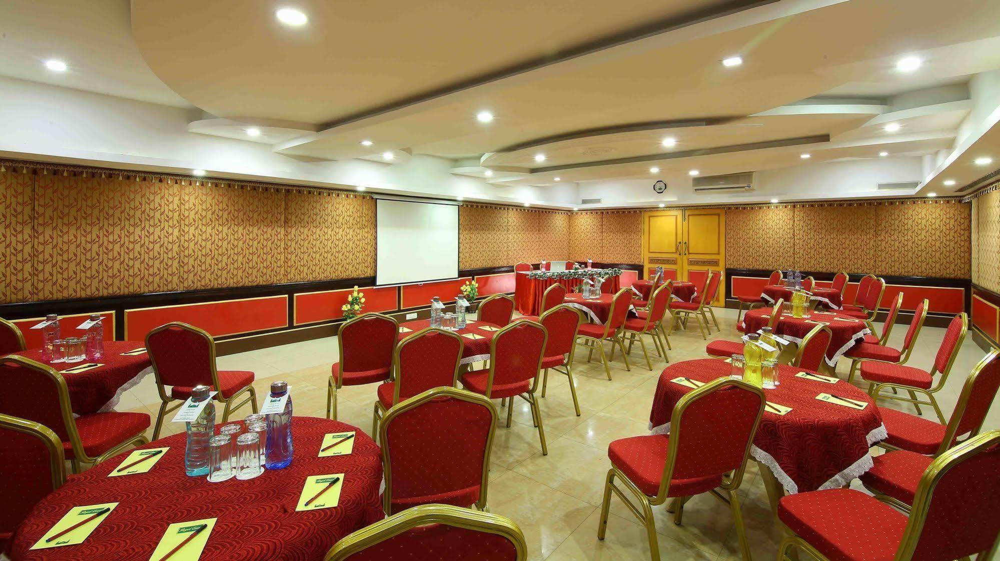 Hotel Royal Court 3*
