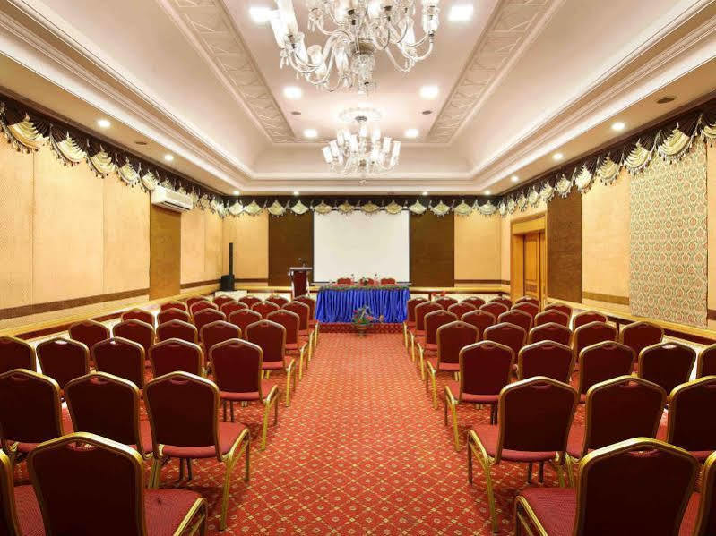 Hotel Royal Court