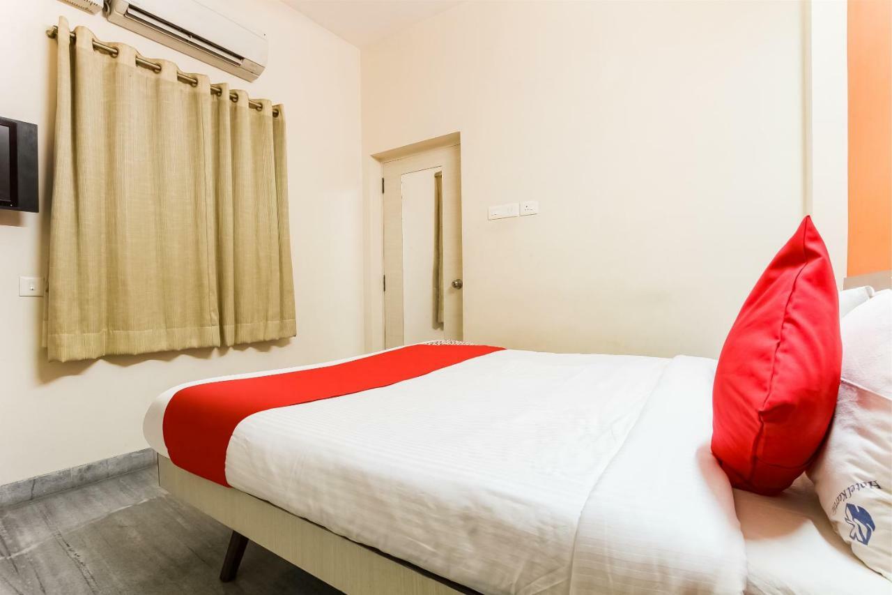 Hotel Oyo 48250 Keerthi 3*