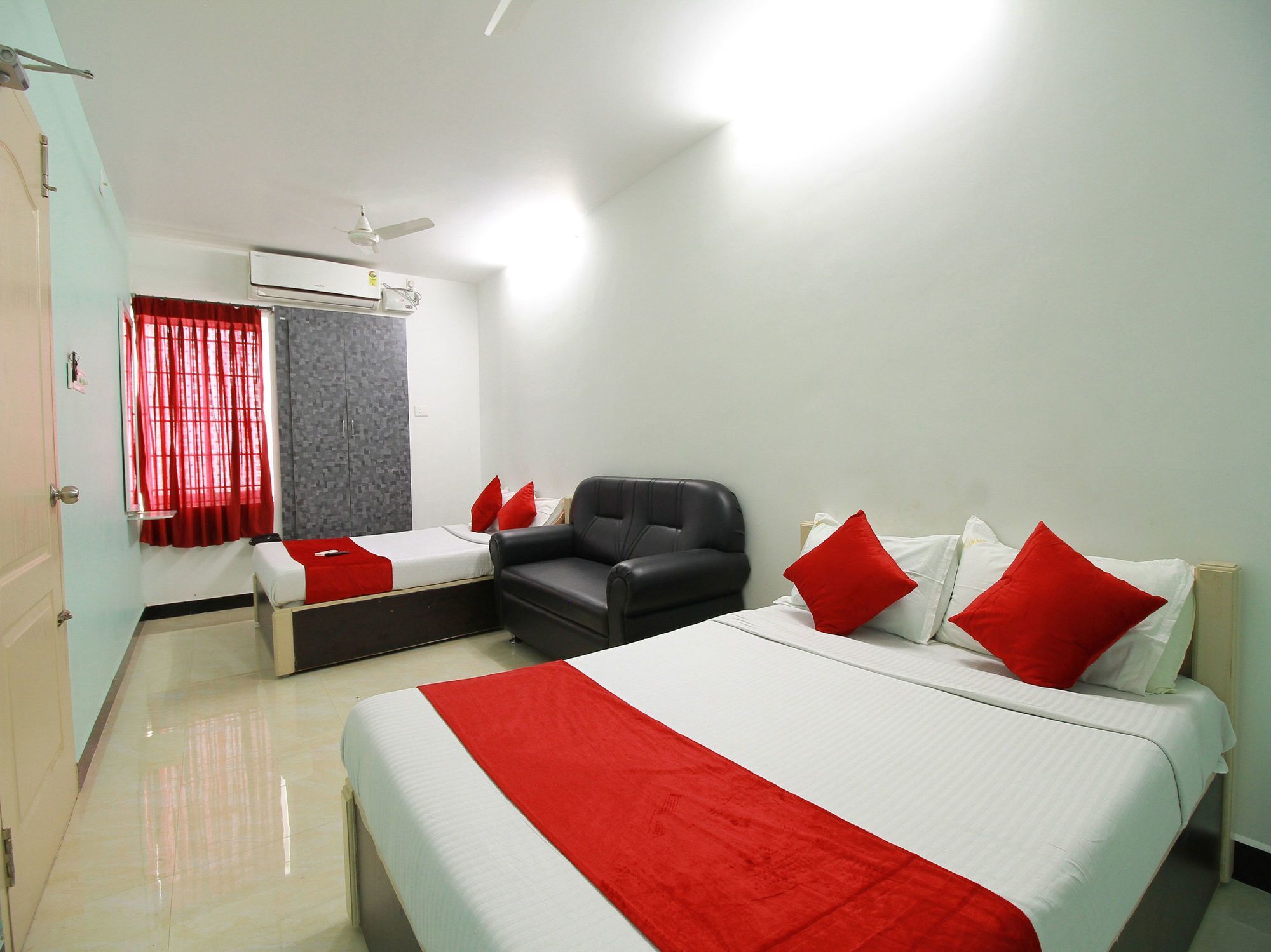 Hotel Srisant Madurai