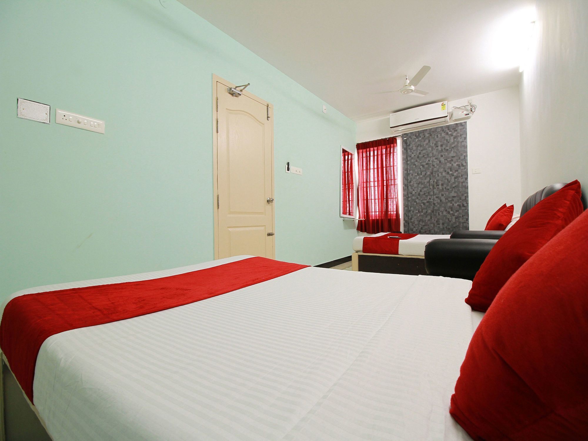 Hotel Srisant Madurai