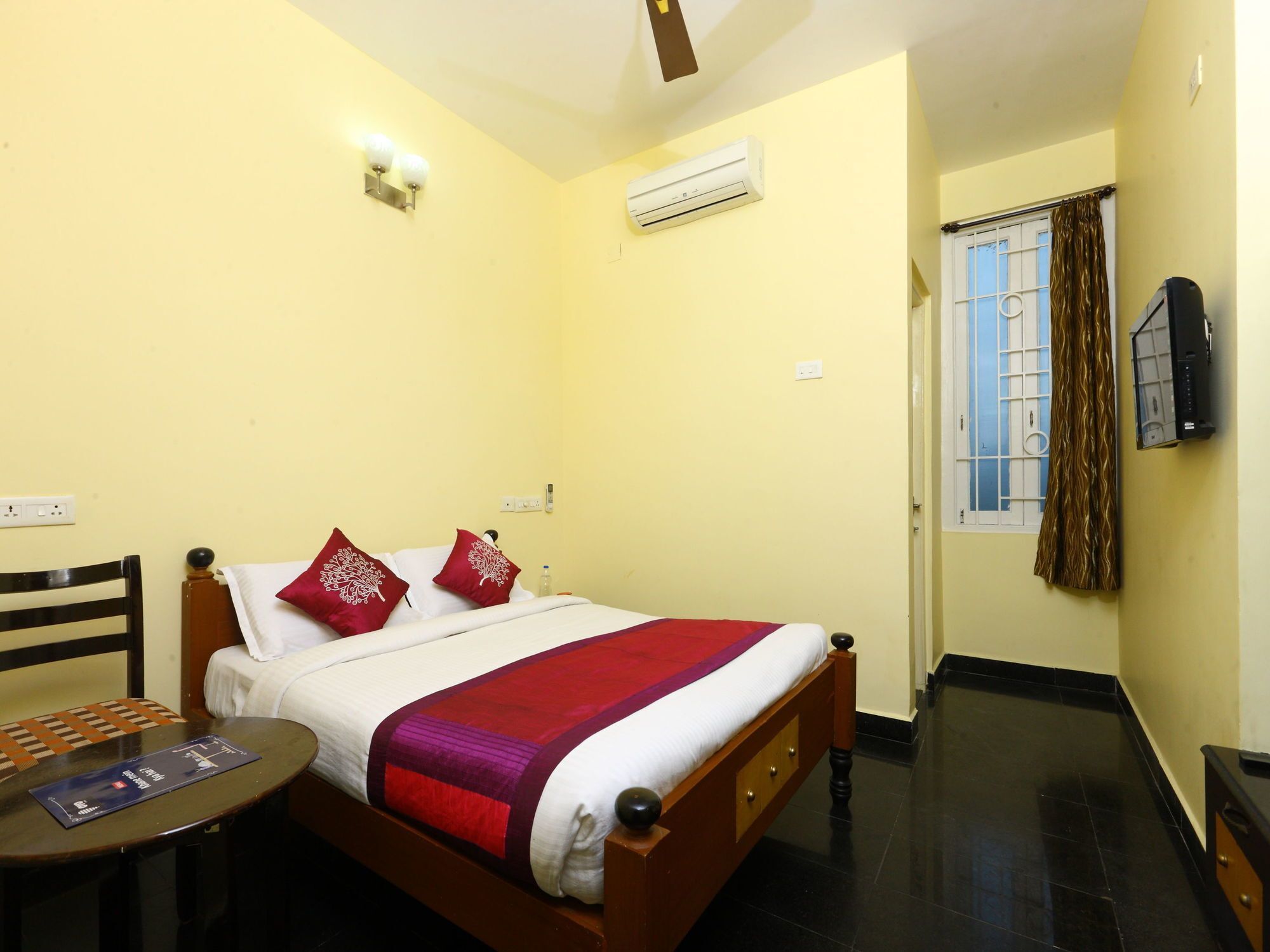 Hotel Oyo 10630 Nano Turf 3*